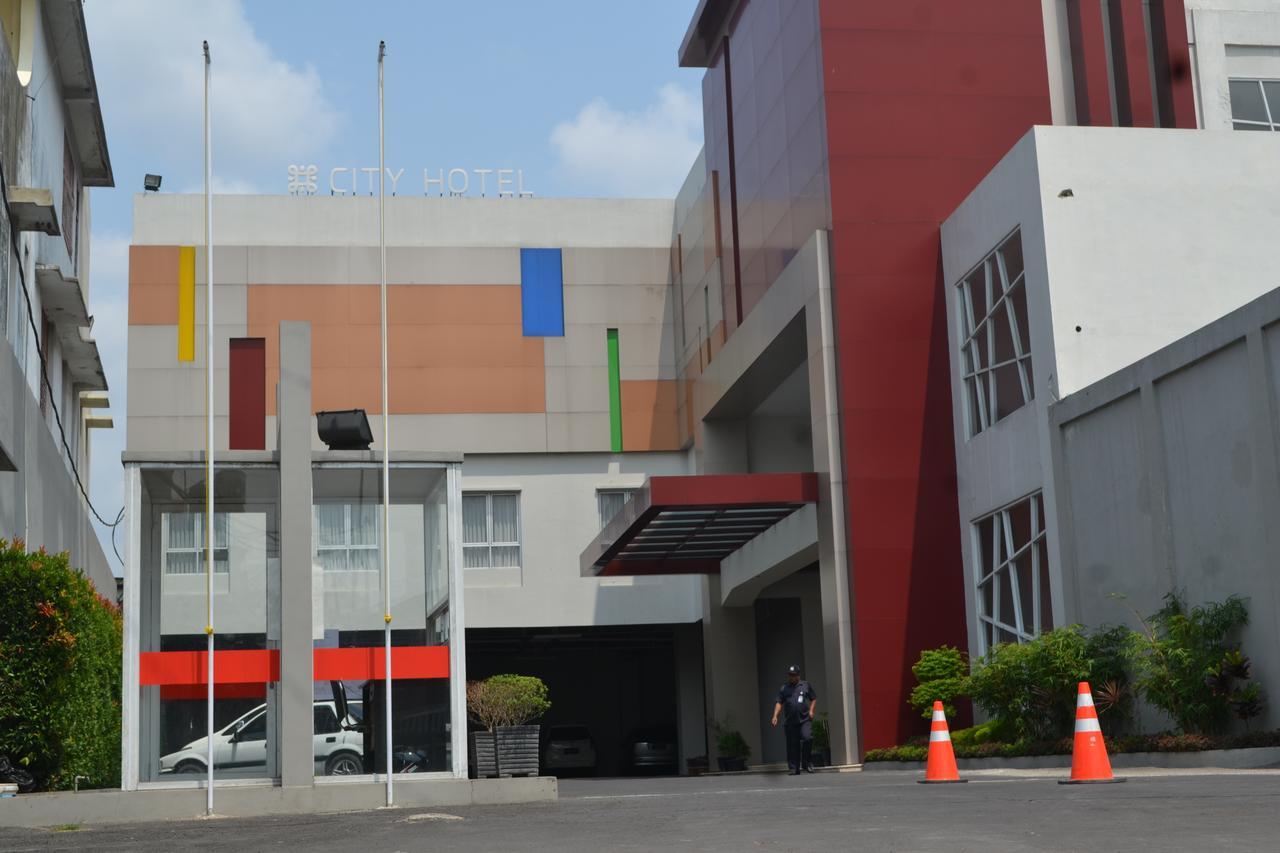 City Hotel Tasikmalaya Εξωτερικό φωτογραφία